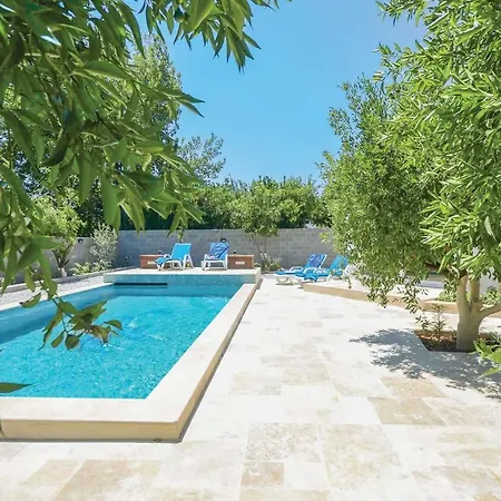 Sleeps 4 Air Con Wifi Villa Bitez